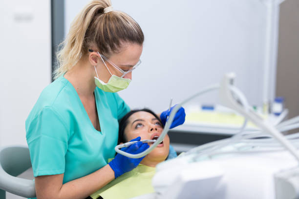 Best Emergency Root Canal Treatment in Bellevue, IL